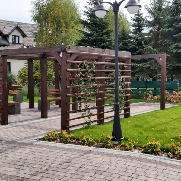 Iwanowice – centrum wsi