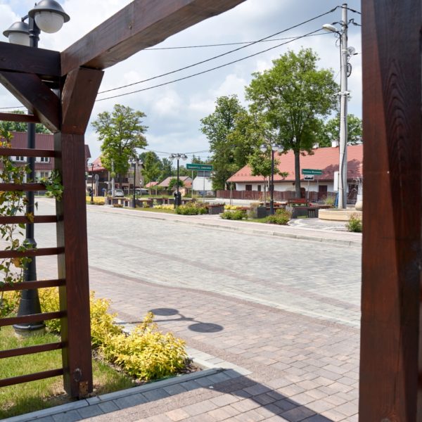 Iwanowice – centrum wsi