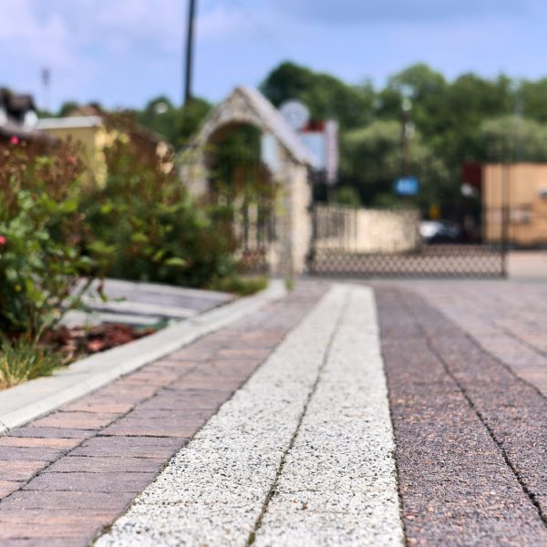 Iwanowice – centrum wsi